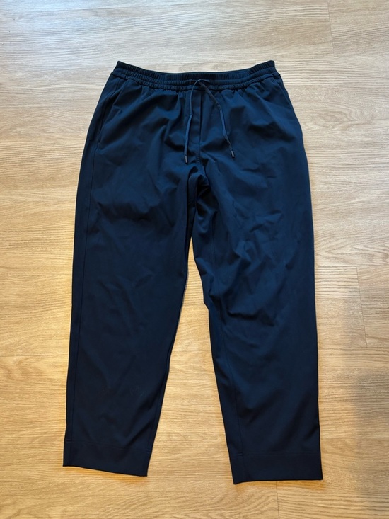 lululemon athletica Pants - Lululemon Women’s Tapered Luxtreme Pants Cropped Size Large Navy LW5FWDS